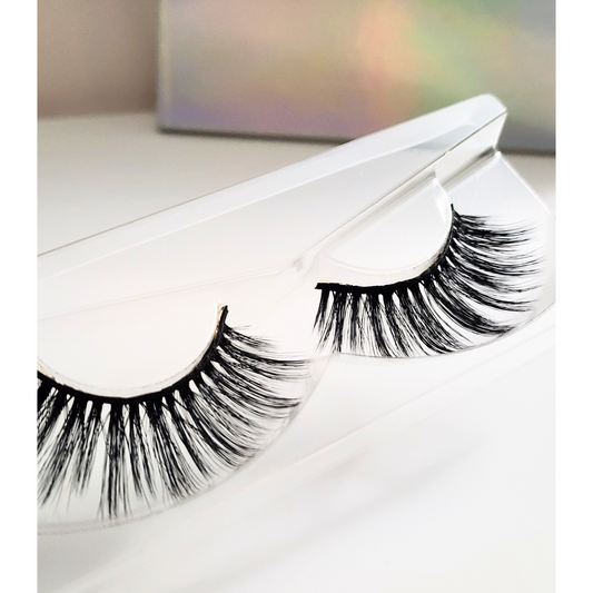 Lashes: 25mm Faux Eyelashes - Gigi